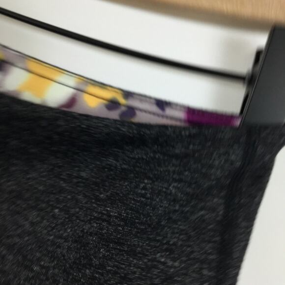 Athleta Multicolor Leggings, size XS - Picture 2 of 3